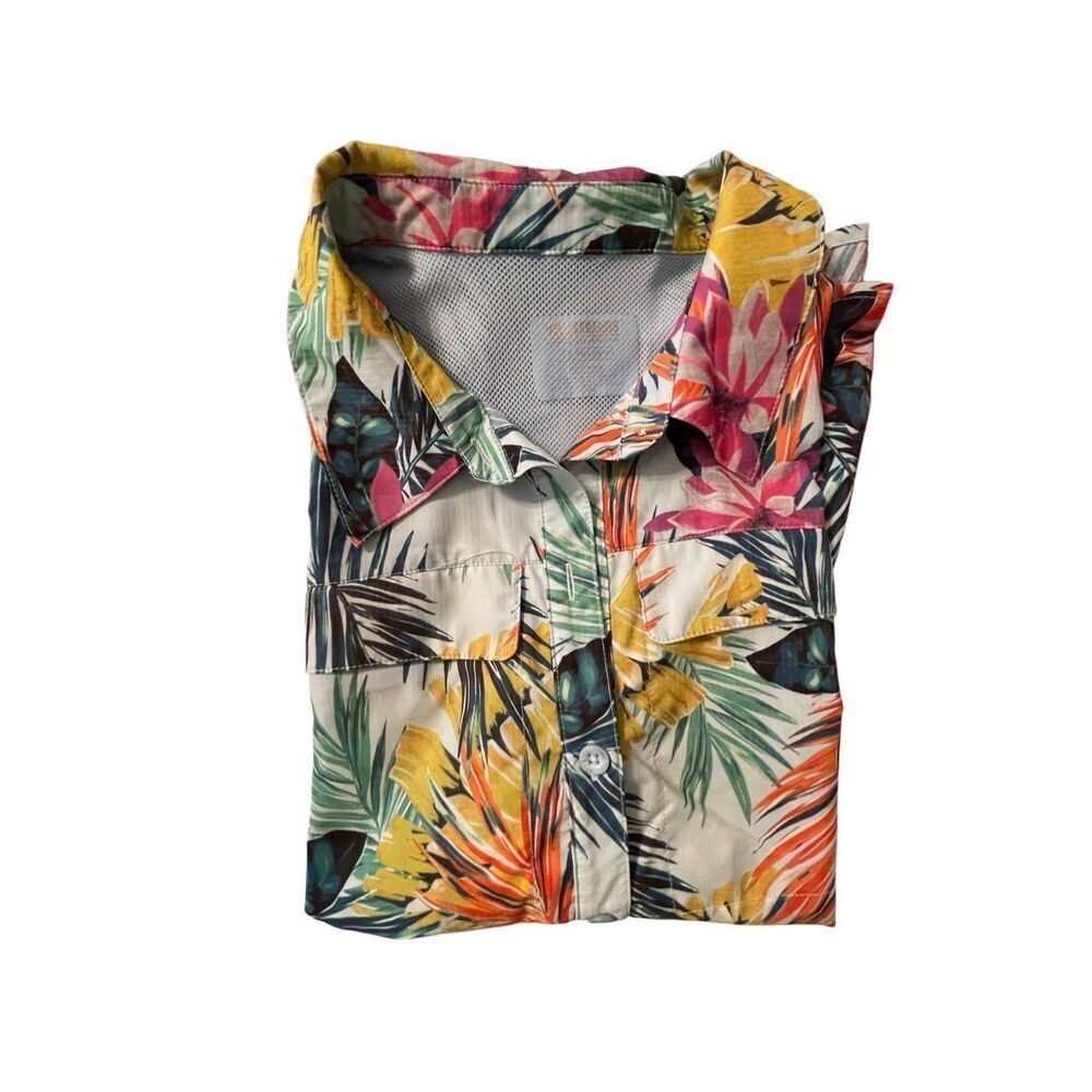 Reel Legends 3 Pack Women’s Button Down Sleeveless Tops - Picture 2 of 15